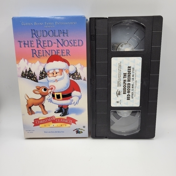 Holiday Favorites VHS Media Bundle - set of 3 - Picture 5 of 10